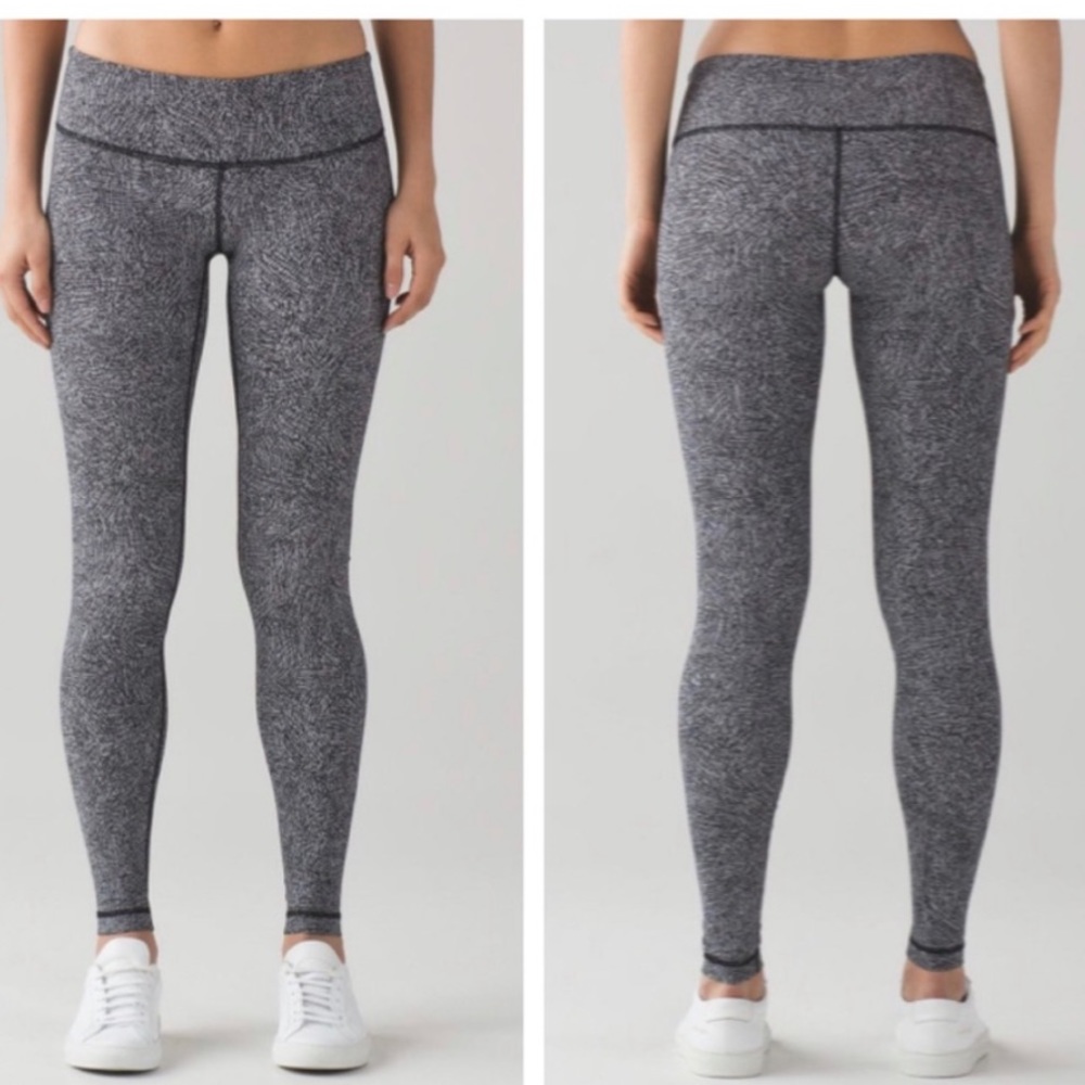 Lululemon Wunder Under Pant III Line Up White Black Luxtreme Leggings Size 2